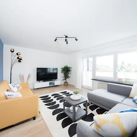 Stadtrand Oase Mit Balkon Апартаменти *